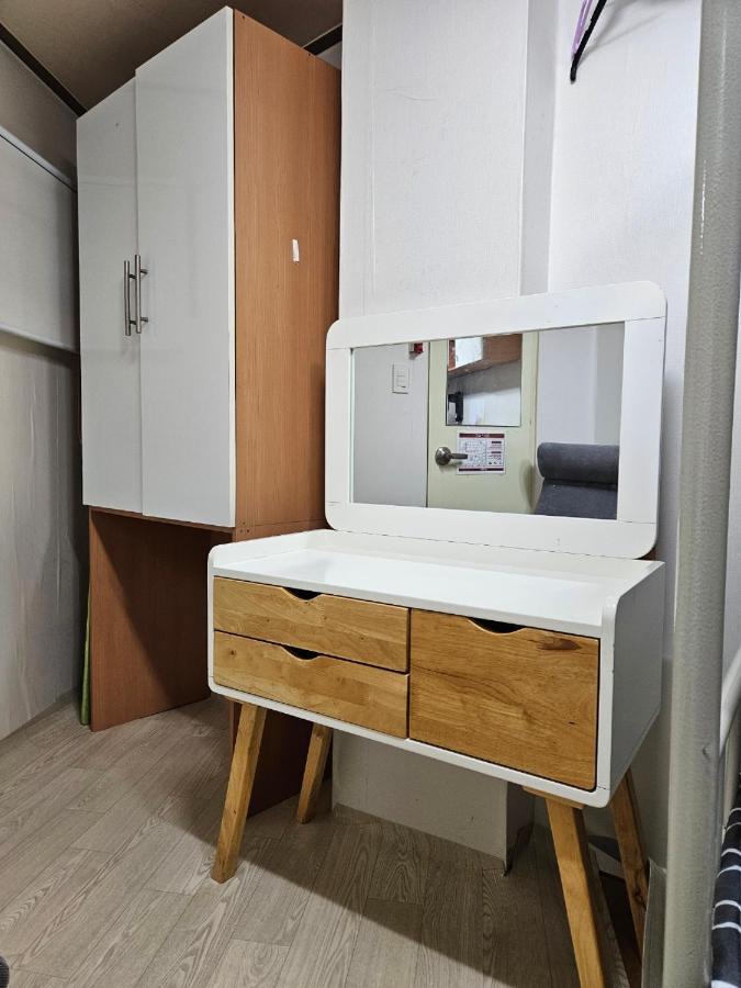 Hub House Livingtel Hostel โซล ภายนอก รูปภาพ