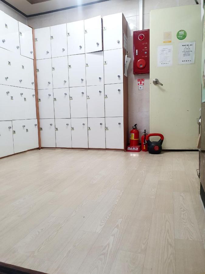 Hub House Livingtel Hostel โซล ภายนอก รูปภาพ